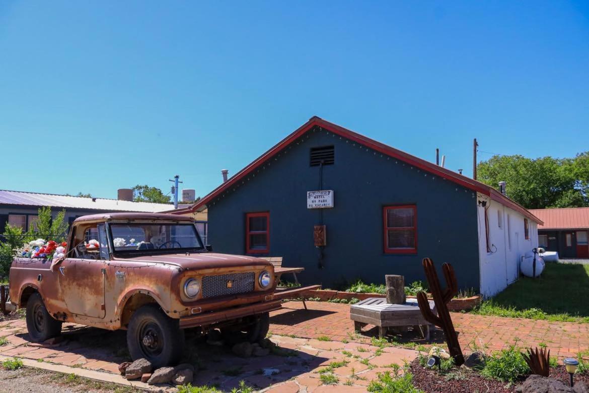 Hikers Cimarron Inn & Rv Park Exterior photo
